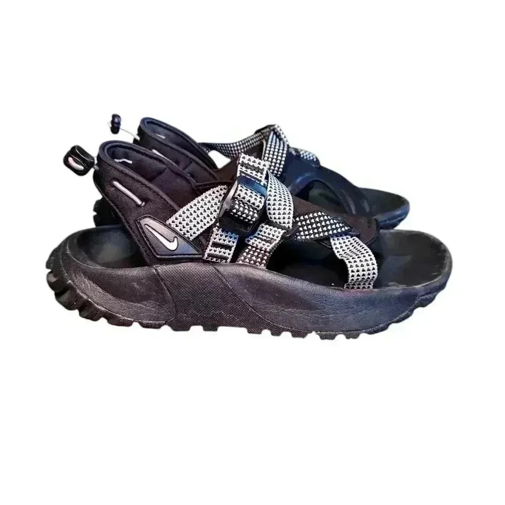 Womens Nike Trail Oneonta Black White Sandal